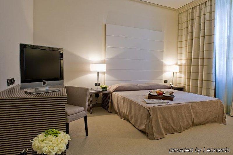 H2C Hotel Napoli Pokój zdjęcie